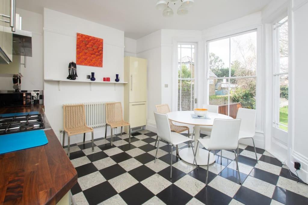 Stunning Large Victorian Maisonette With Sea View Deal Exterior foto